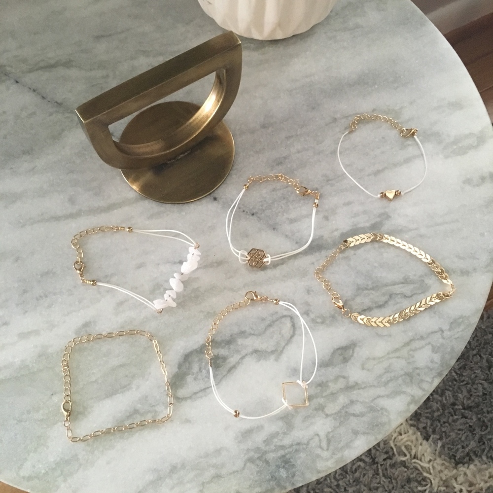 'Stone Cut' 6-piece Gold and White Bracelet Set - Picture 5 of 7